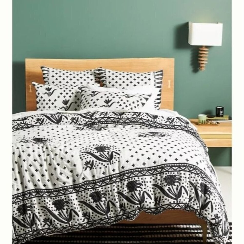 Anthropologie Jacquard Woven Jeanette King Duvet Cover Black & White